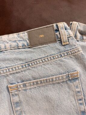 Zara Light Wash Jeans with Leather Logo Patch - Pale Blue